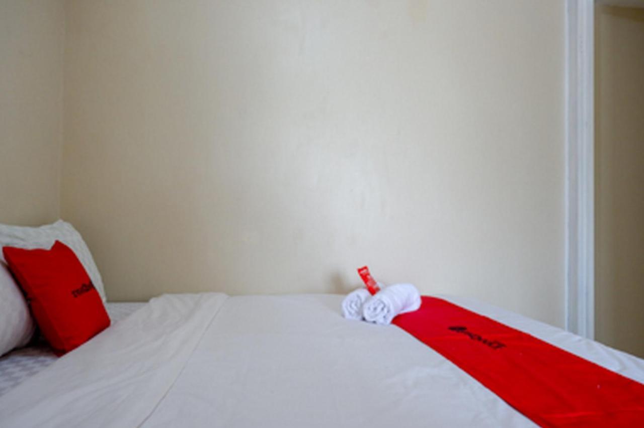 Hotel Reddoorz Near Rsud Kudus Extérieur photo