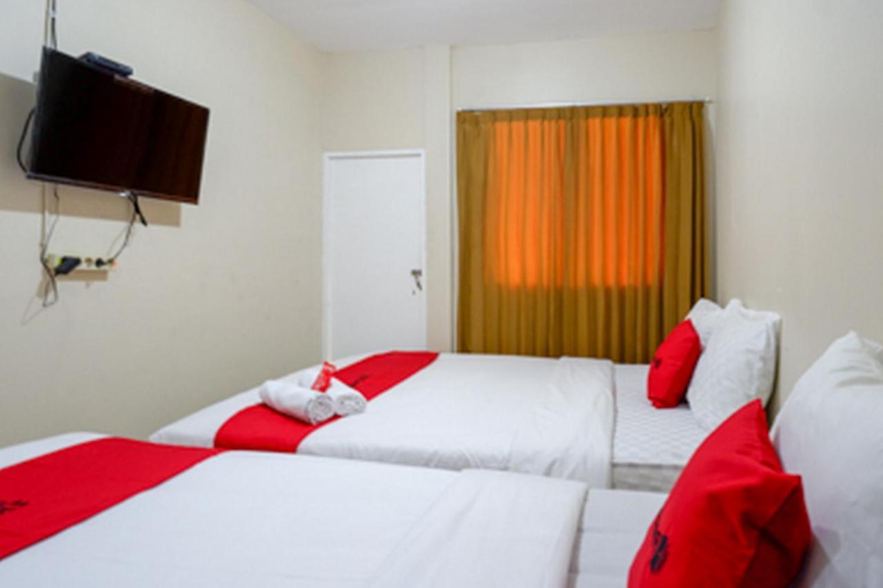 Hotel Reddoorz Near Rsud Kudus Extérieur photo