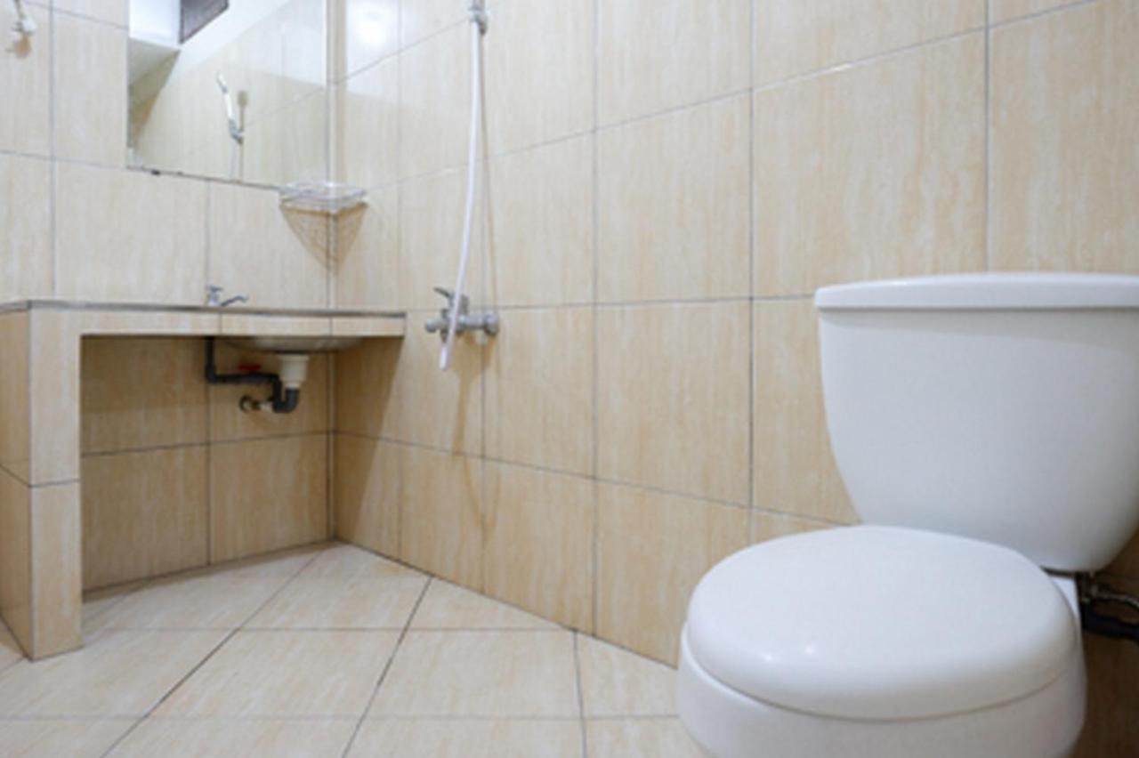 Hotel Reddoorz Near Rsud Kudus Extérieur photo